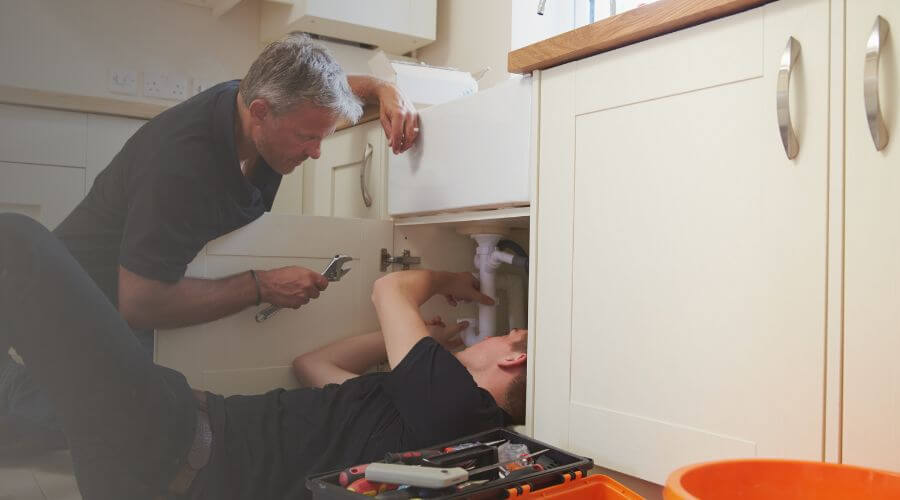 Plumber in Platina, CA